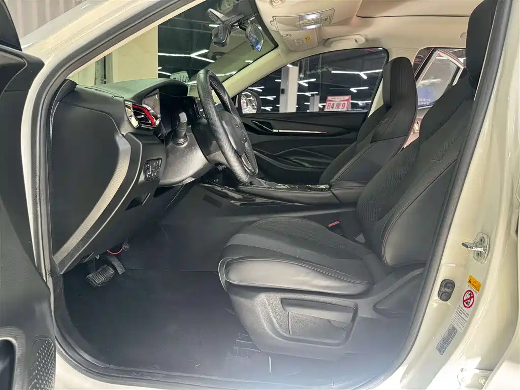 Changan Oshan X5 2021 1.5T DCT Prestige