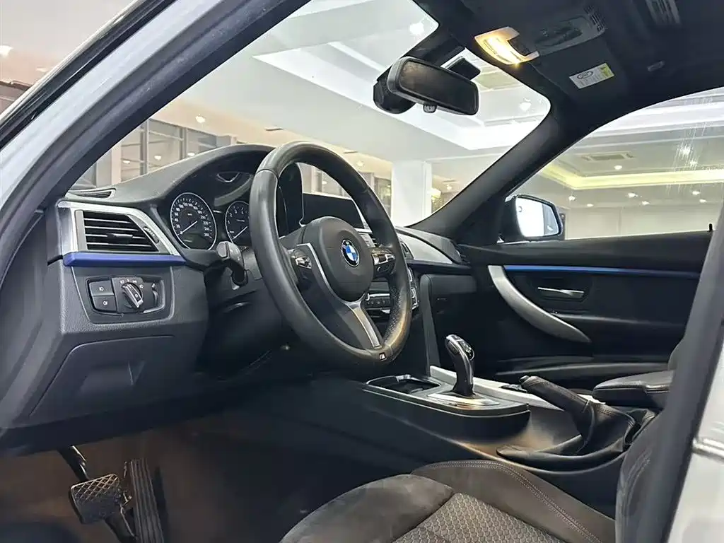 BMW 3 Series 2018 320i M Sport Package