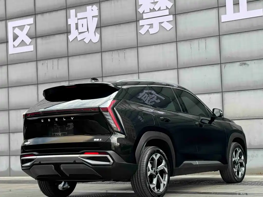 Geely Boyue L 2024 1.5TD DCT Prestige
