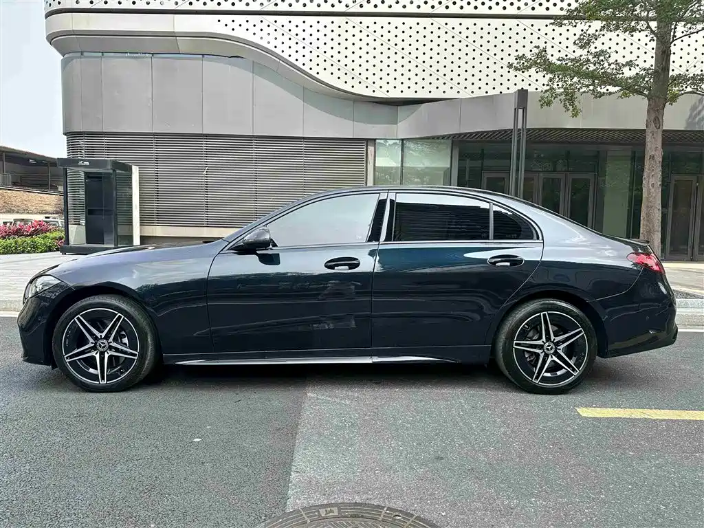 Mercedes-Benz C-Class 2024 C 260 L皓夜 Sport Edition
