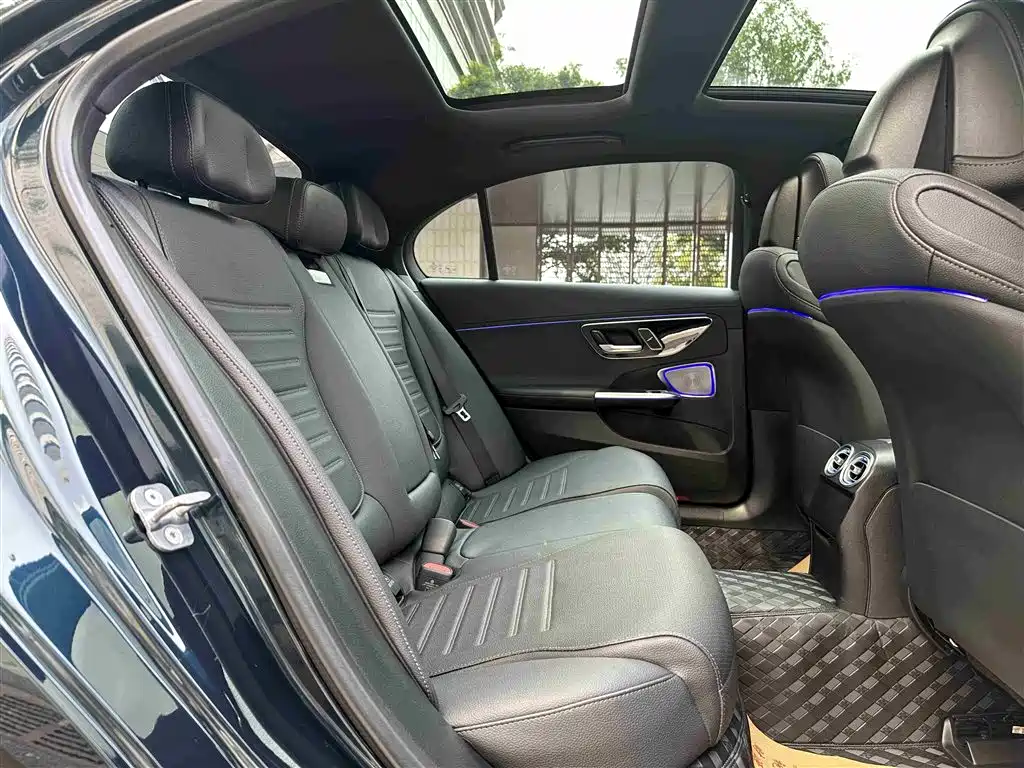 Mercedes-Benz C-Class 2024 C 260 L皓夜 Sport Edition