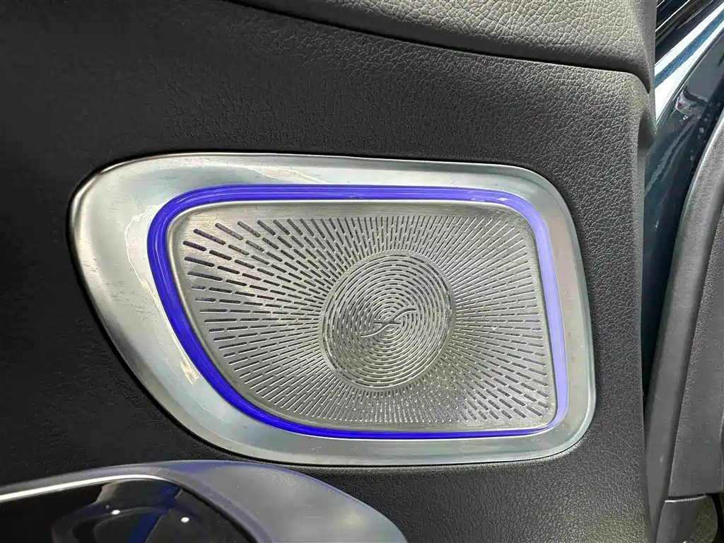 Mercedes-Benz C-Class 2024 C 260 L皓夜 Sport Edition
