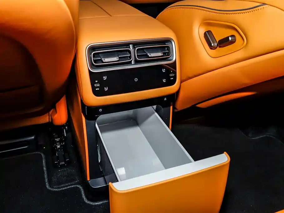 Li Auto i6 2025 AWD Standard Edition