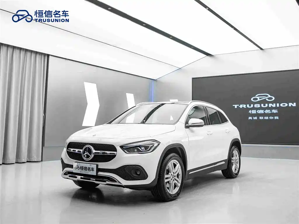 Mercedes-Benz GLA 200 2022