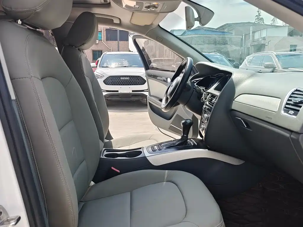 Audi A4L 2013 35 TFSI Automatic Standard
