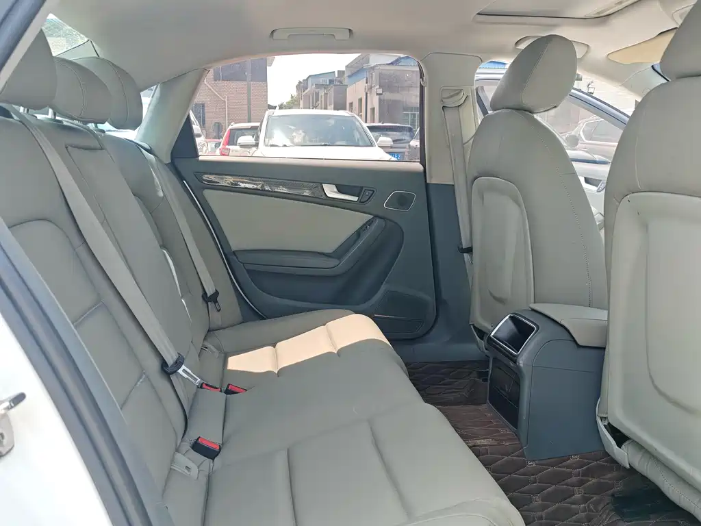 Audi A4L 2013 35 TFSI Automatic Standard
