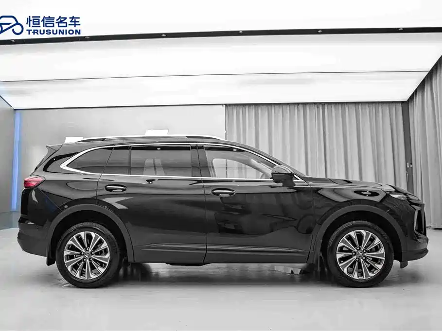 Buick Envision Plus 2025 28T FWD Platinum Edition