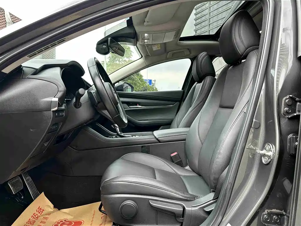 Mazda 3 Axela 2021 2.0L Automatic Zhiya Edition
