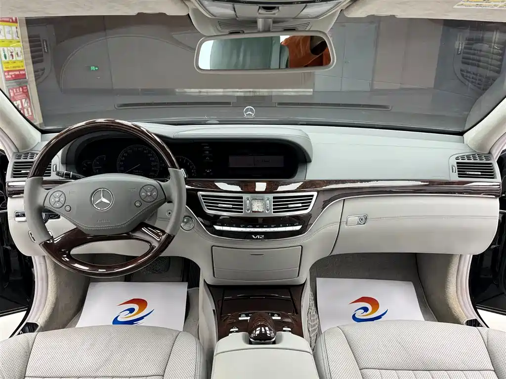 Mercedes-Benz S 600 L (2010)