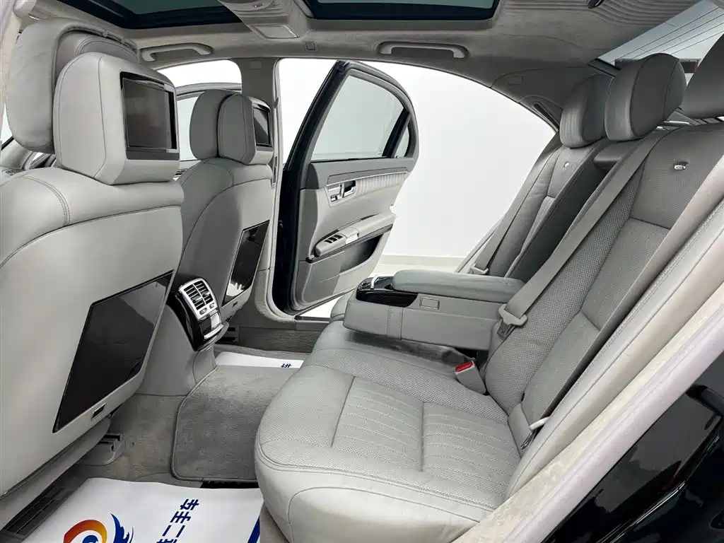 Mercedes-Benz S 600 L (2010)