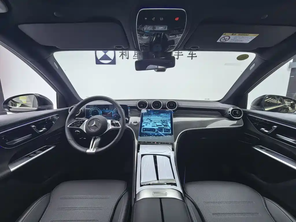 Mercedes-Benz GLC 260 L 4MATIC Dynamic 7-Seater 2024