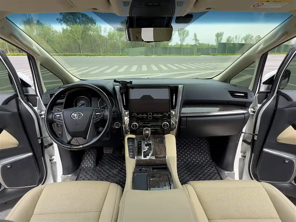 Toyota Alphard 2021 Hybrid 2.5L Premium Edition