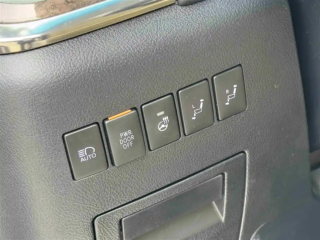 Toyota Alphard 2021 Hybrid 2.5L Premium Edition