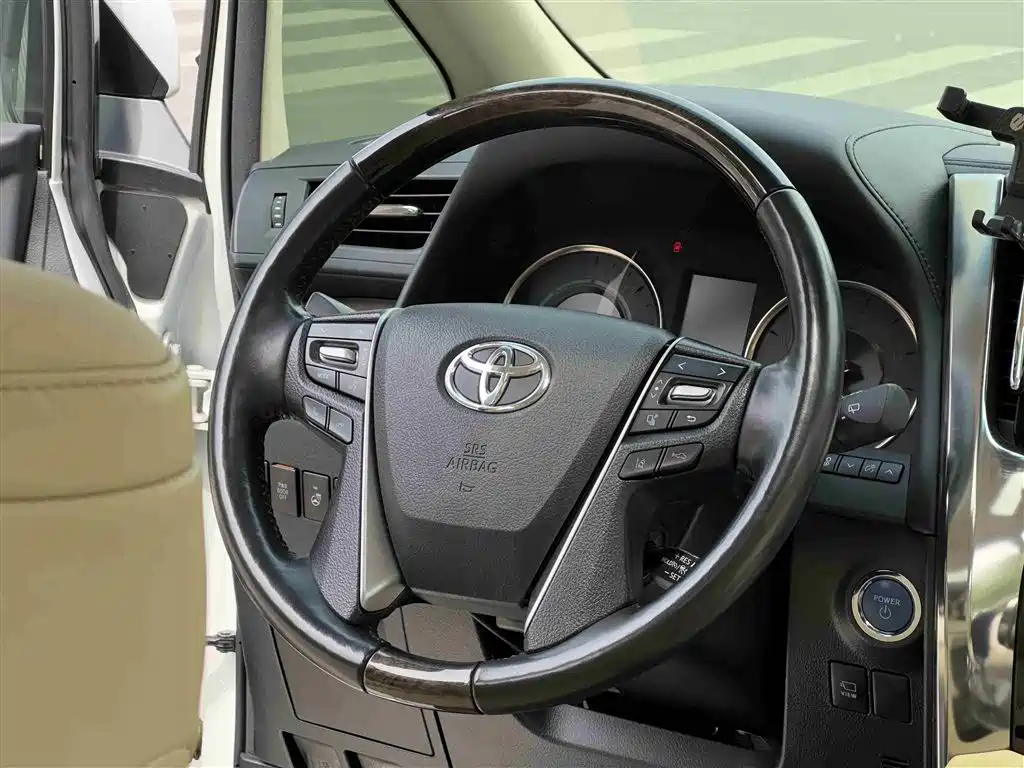 Toyota Alphard 2021 Hybrid 2.5L Premium Edition
