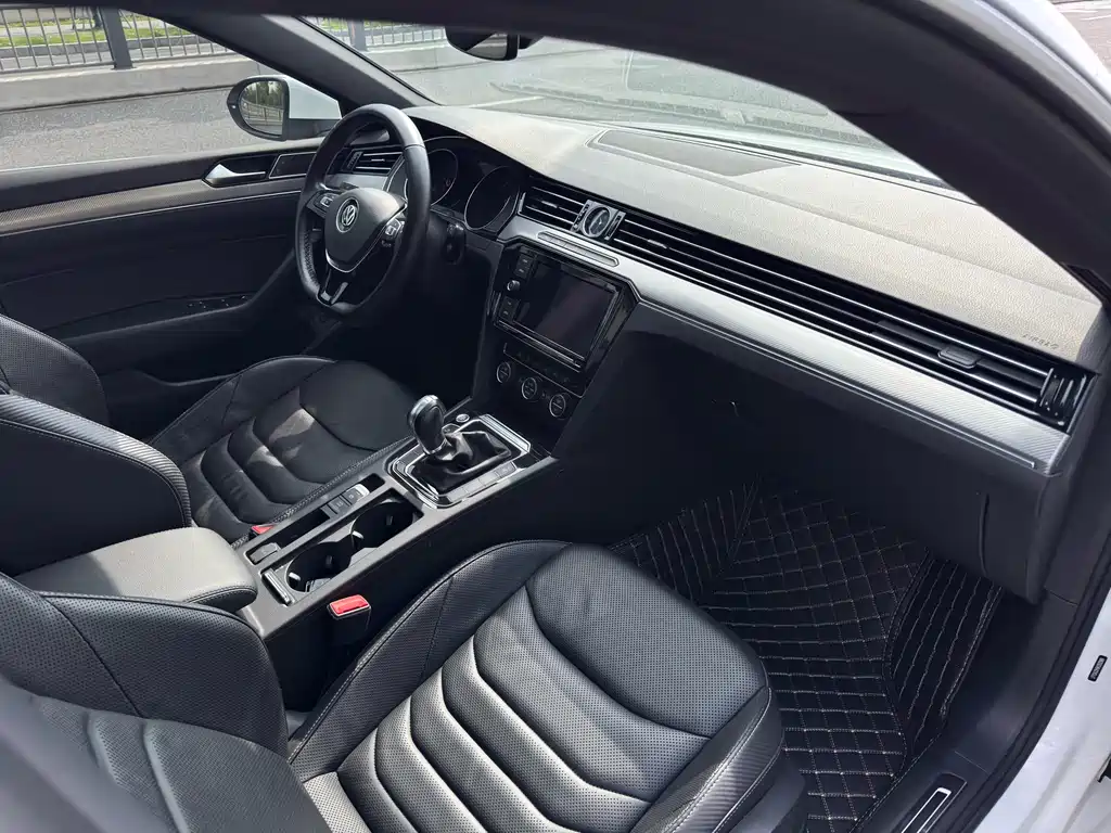 FAW-Volkswagen CC 2019 330TSI Meiyan Edition China VI