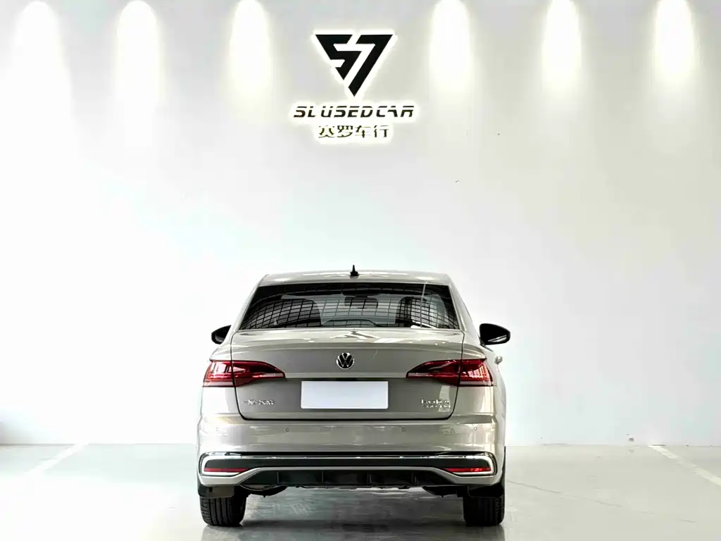 Bora 2023 200TSI DSG Zhixing PRO