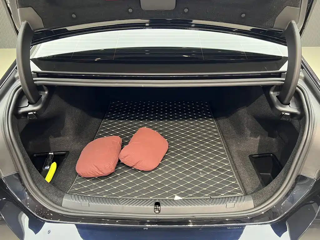 BMW i5 2025 eDrive 40L M Sport Package