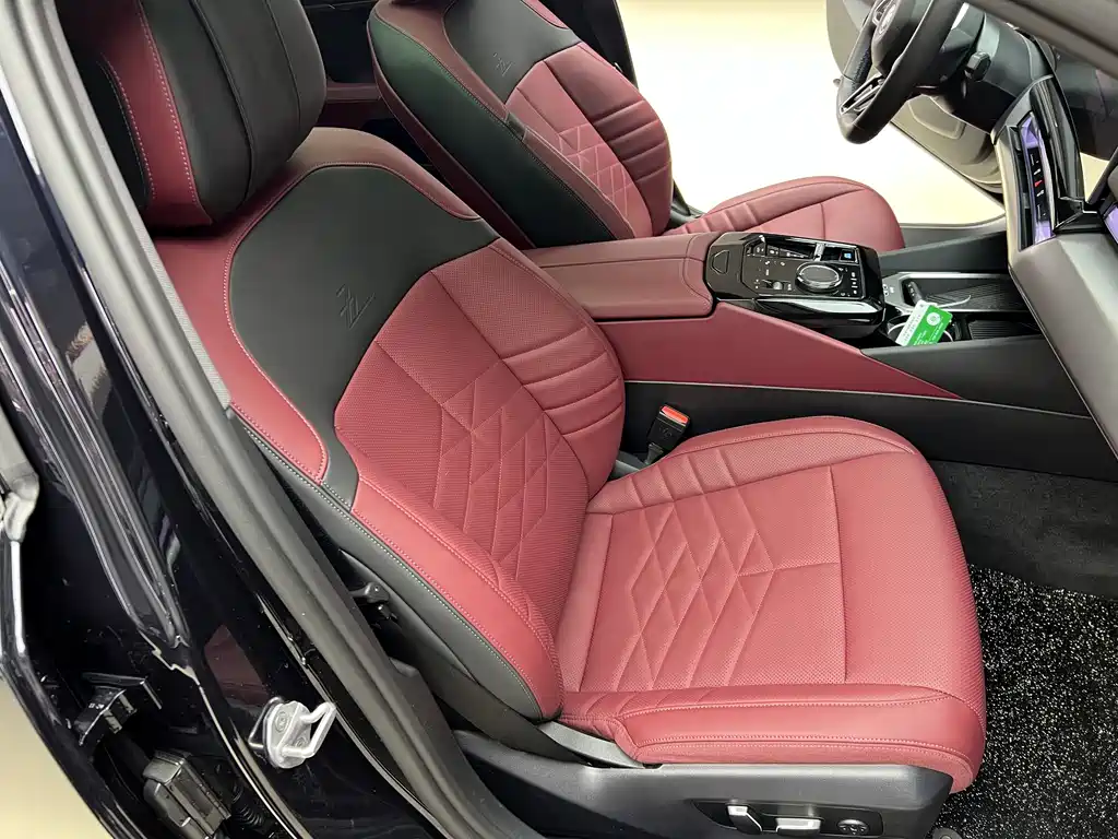 BMW i5 2025 eDrive 40L M Sport Package