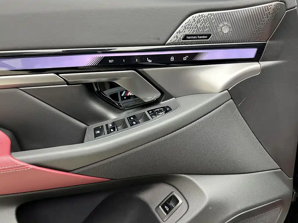 BMW i5 2025 eDrive 40L M Sport Package