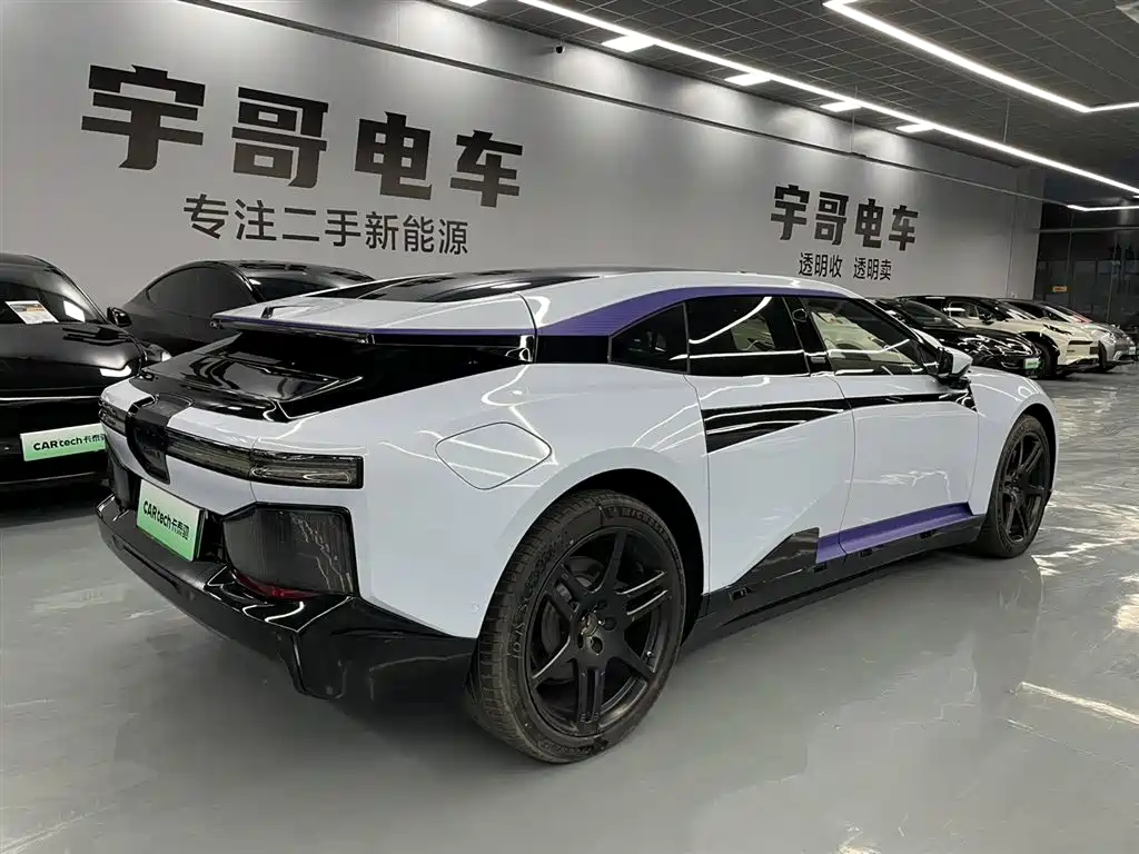 HiPhi Z 2023 5-Seater