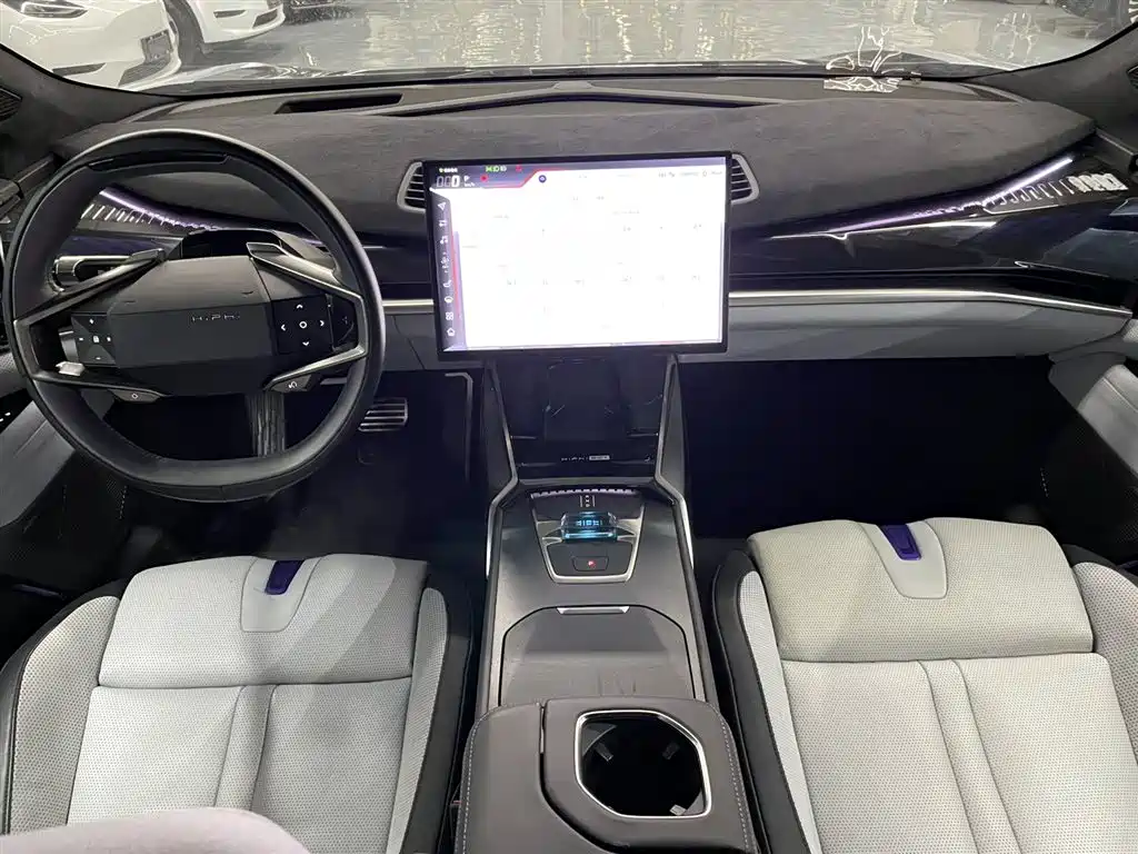 HiPhi Z 2023 5-Seater