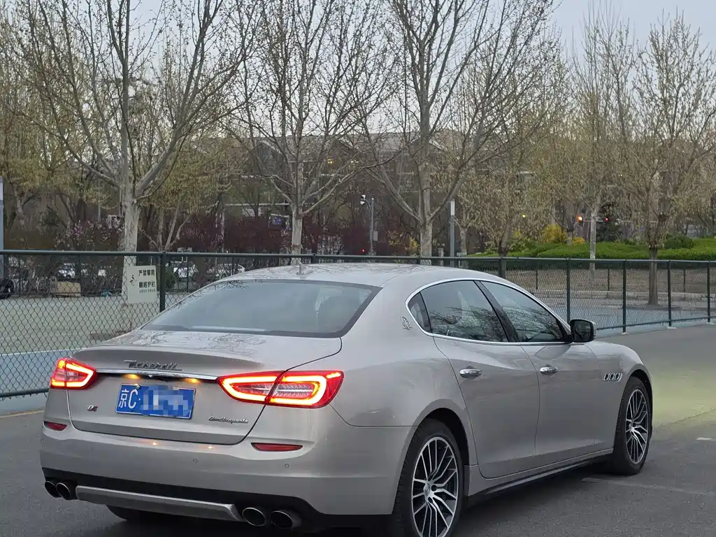 Maserati Quattroporte 2013 3.0T Standard