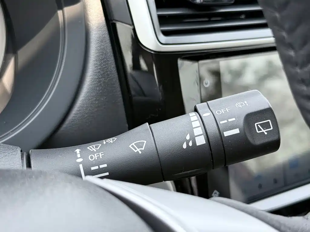 Nissan Tiida 2021 1.6L CVT Smart Edition