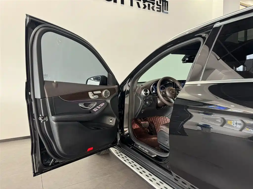 Mercedes-Benz GLC 2022 Facelift II GLC 260 L 4MATIC Luxury