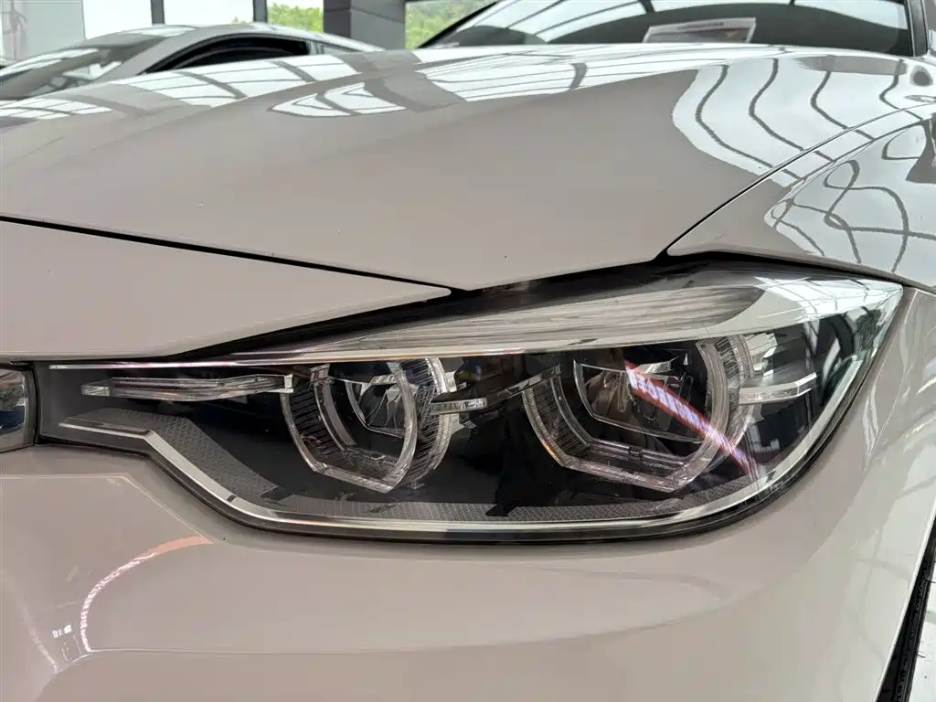 BMW 3 Series 2018 320i M Sport Package