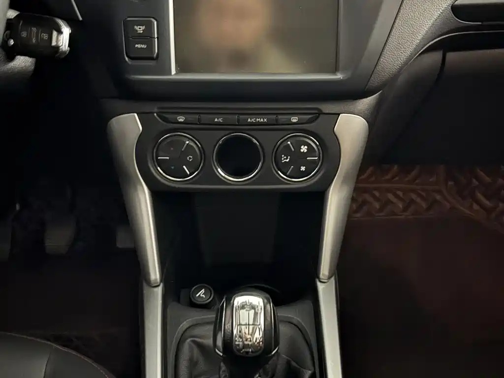 Citroën C3-XR 2015 1.6L Manual Pioneer
