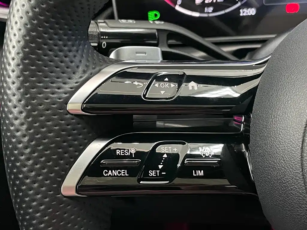 Mercedes-Benz C-Class 2022 C 260 L皓夜 Sport Edition