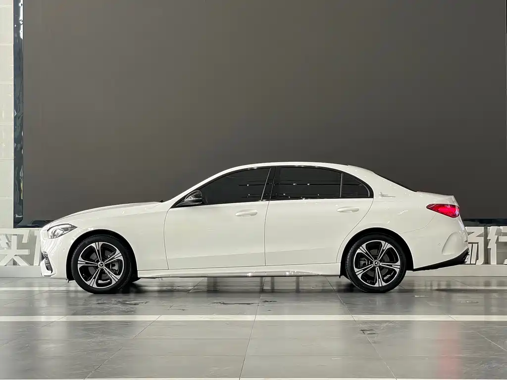 Mercedes-Benz C-Class 2022 C 260 L皓夜 Sport Edition