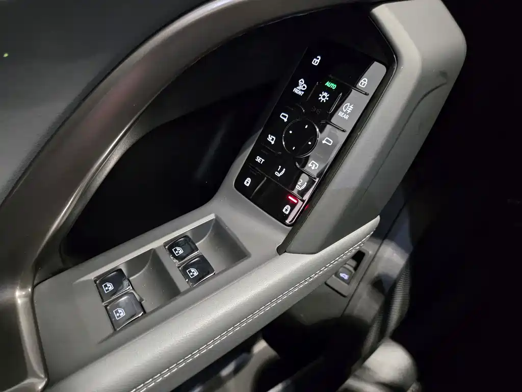 Audi Q5L 2026 2.0T Intelligent Hybrid Premium Edition