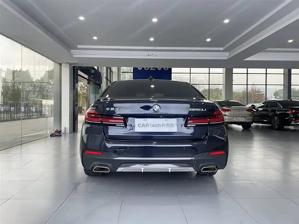 BMW 5 Series 2021 525Li M Sport Package - фото 5