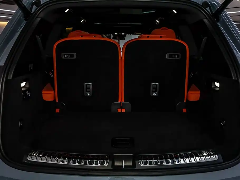 Li Auto L8 2025 Max Intelligent Refresh Edition