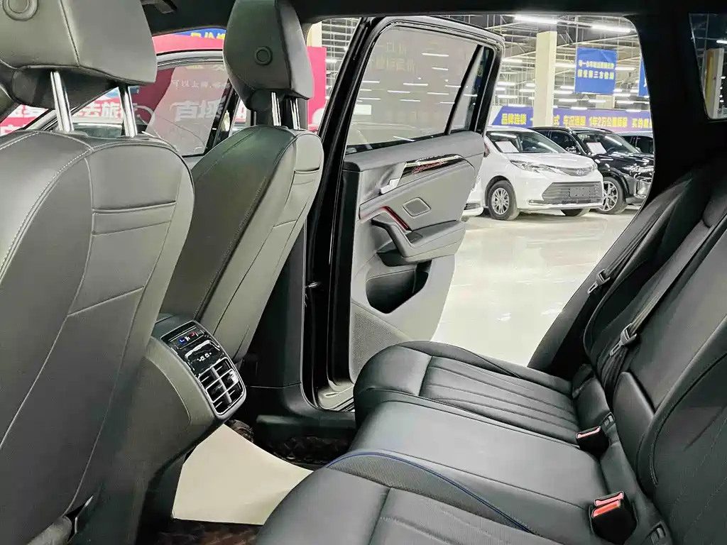 Volkswagen Tiguan L Pro 2024 330TSI FWD Zhiling Edition