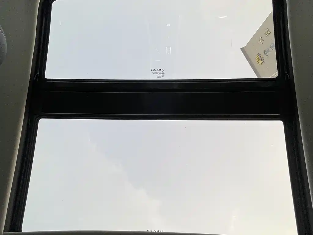 Lynk & Co 02 2018 1.5T DCT FWD Pro Edition China V