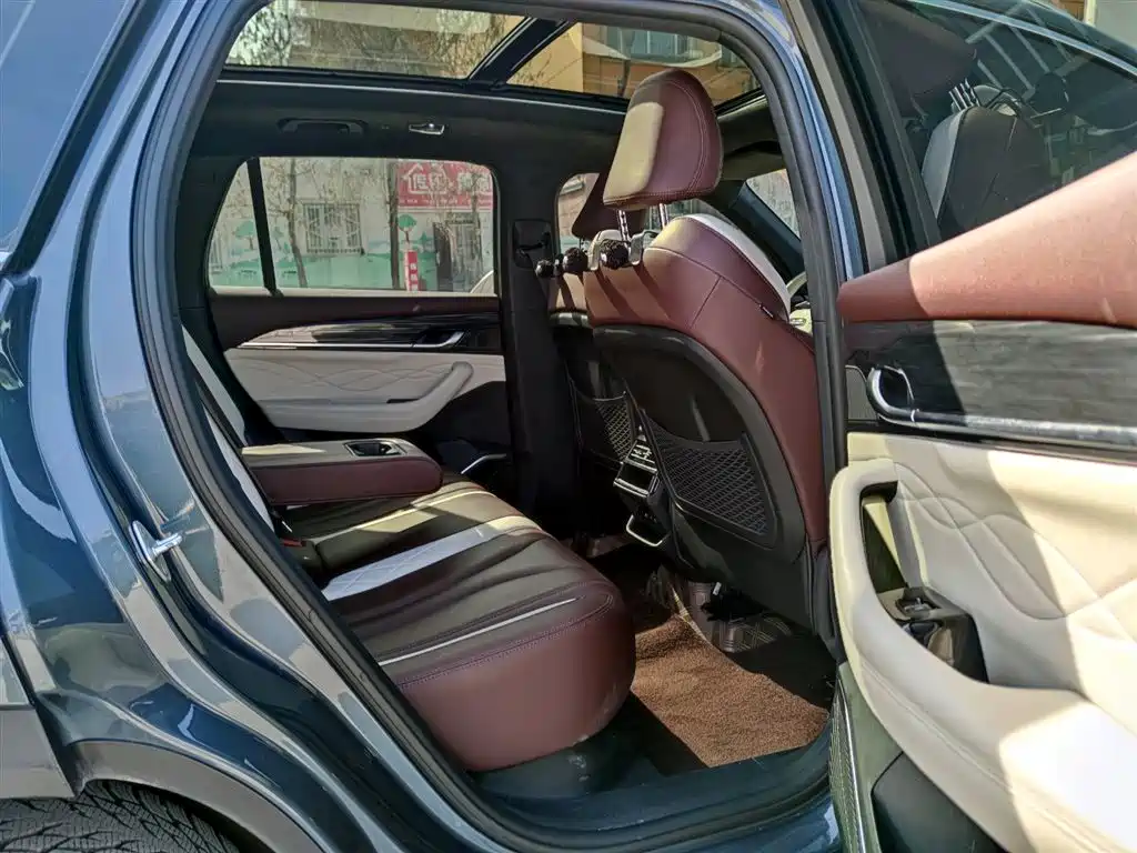 Geely Monjaro 2023 2.0TD High Power Automatic FWD Flagship Edition