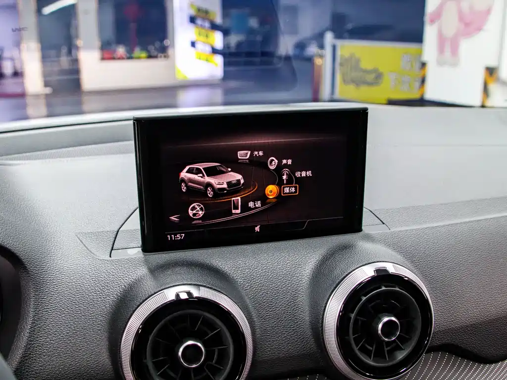 Audi Q2L 2022 35 TFSI Fashion Dynamic Edition
