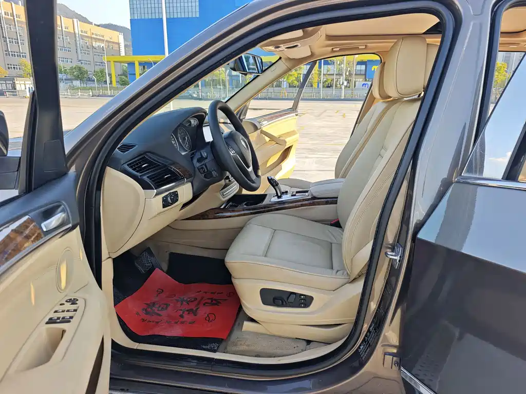 BMW X5 (Import) 2011 US Spec