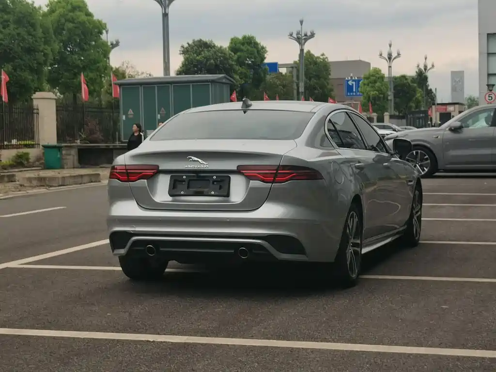 Jaguar XEL 2024 2.0T 250PS R-DYNAMIC S