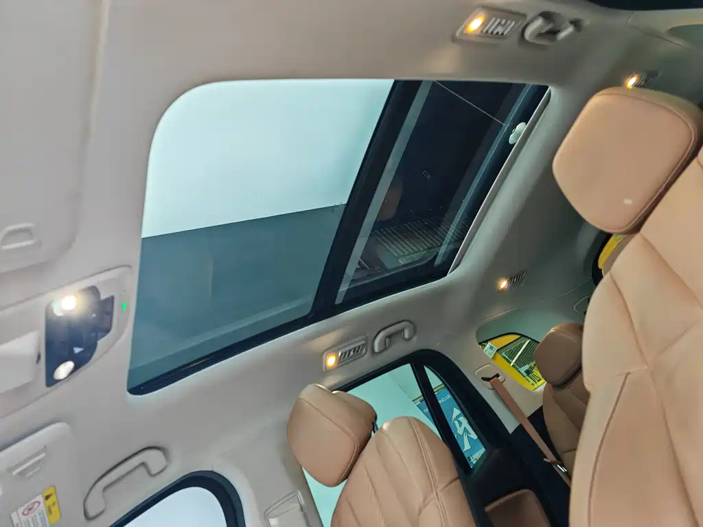 NIO ES8 2018 355km Base Edition 7-Seater