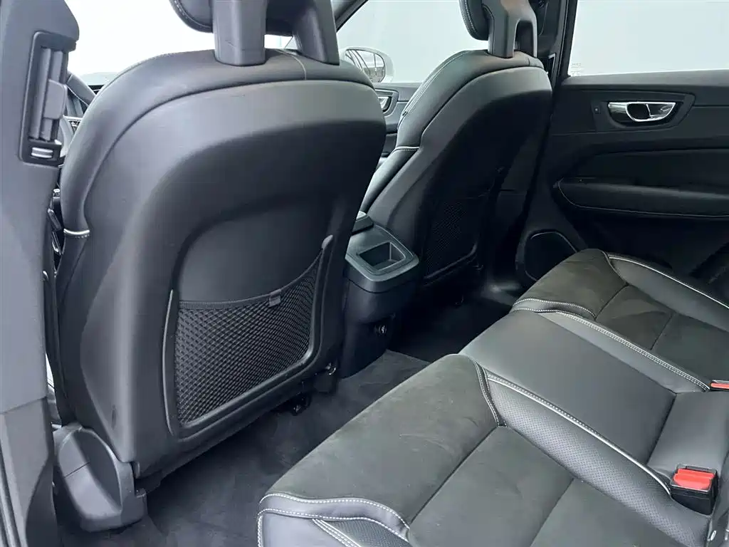 Volvo XC60 2018 T5 AWD Zhiyuan Sport Edition