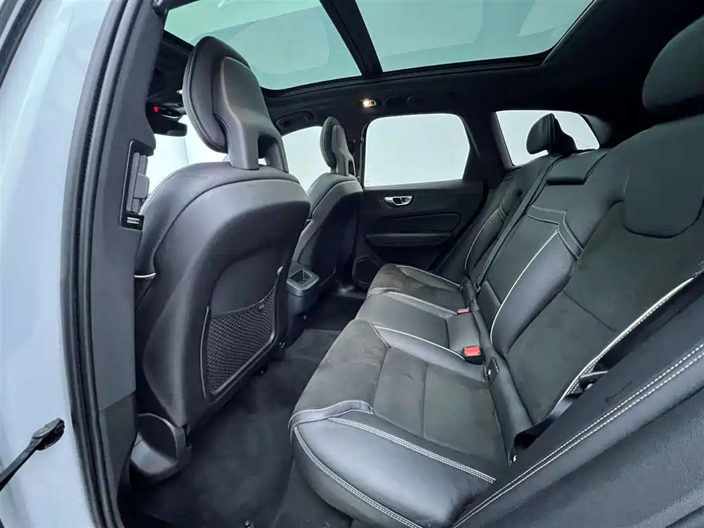 Volvo XC60 2018 T5 AWD Zhiyuan Sport Edition