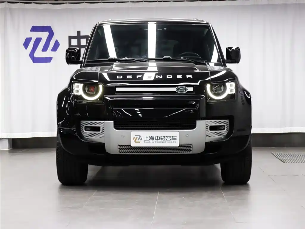Land Rover Defender 2024 110 3.0T P400 XS