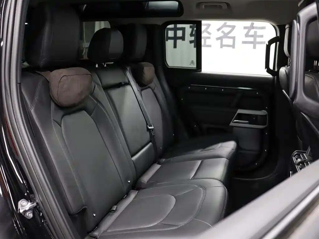 Land Rover Defender 2024 110 3.0T P400 XS