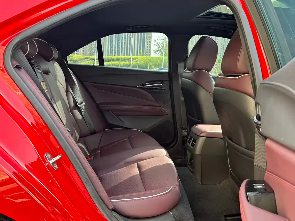 Cadillac CT4 2023 28T Premium