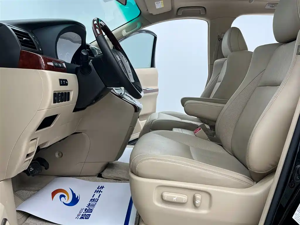 Alphard 2011 3.5L Luxury Edition