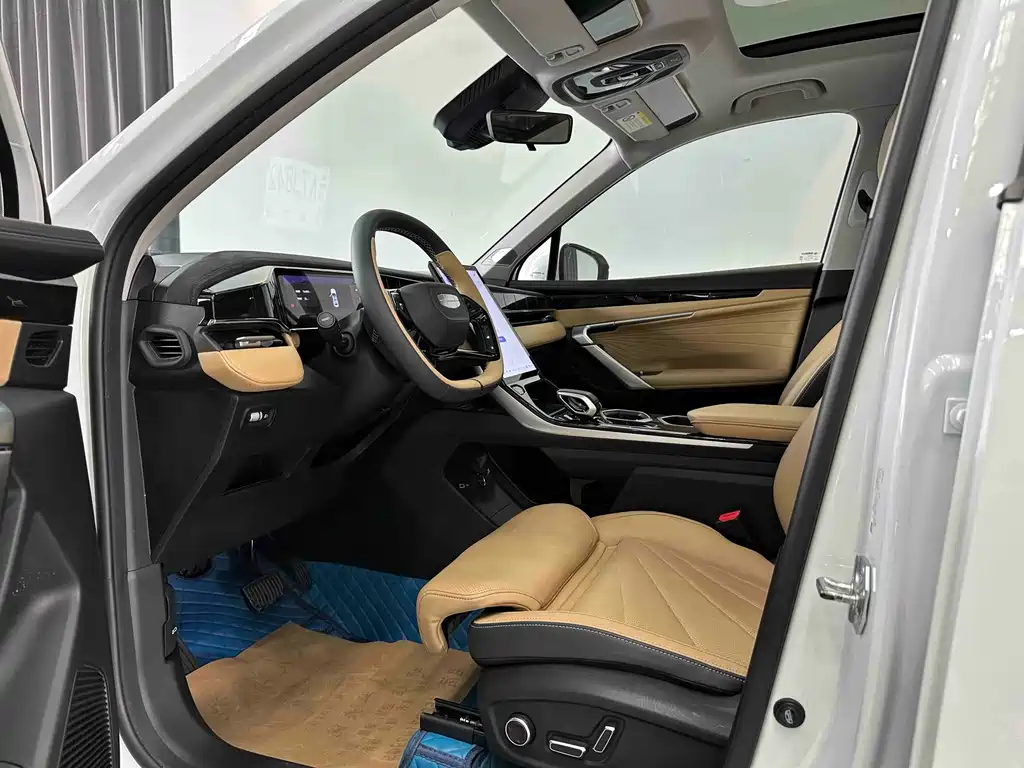 Geely Boyue L 2023 2.0TD DCT Flagship