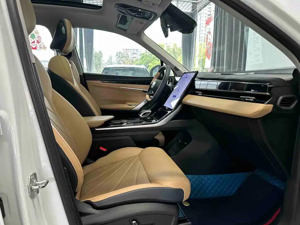 Geely Boyue L 2023 2.0TD DCT Flagship